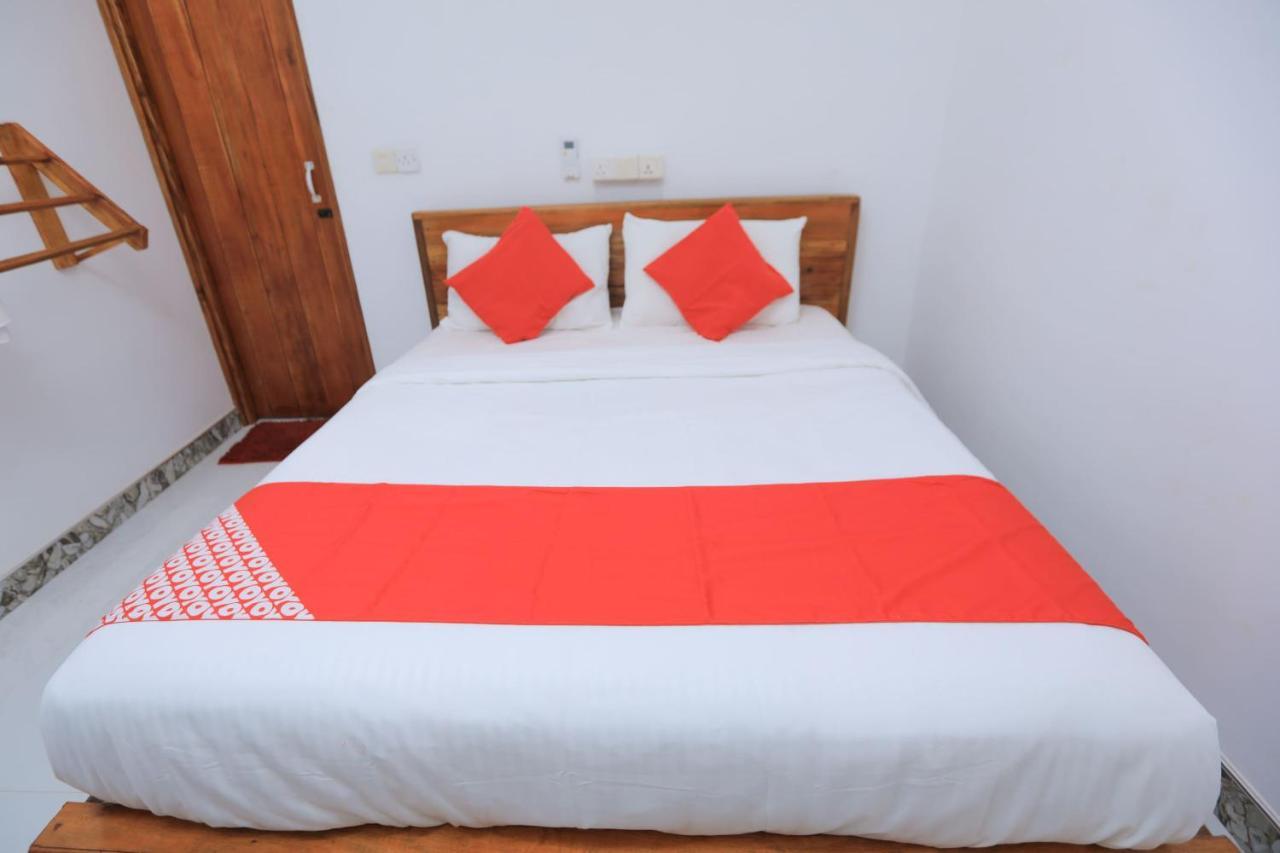 Trinco Star Cabana Trincomalee Exterior photo